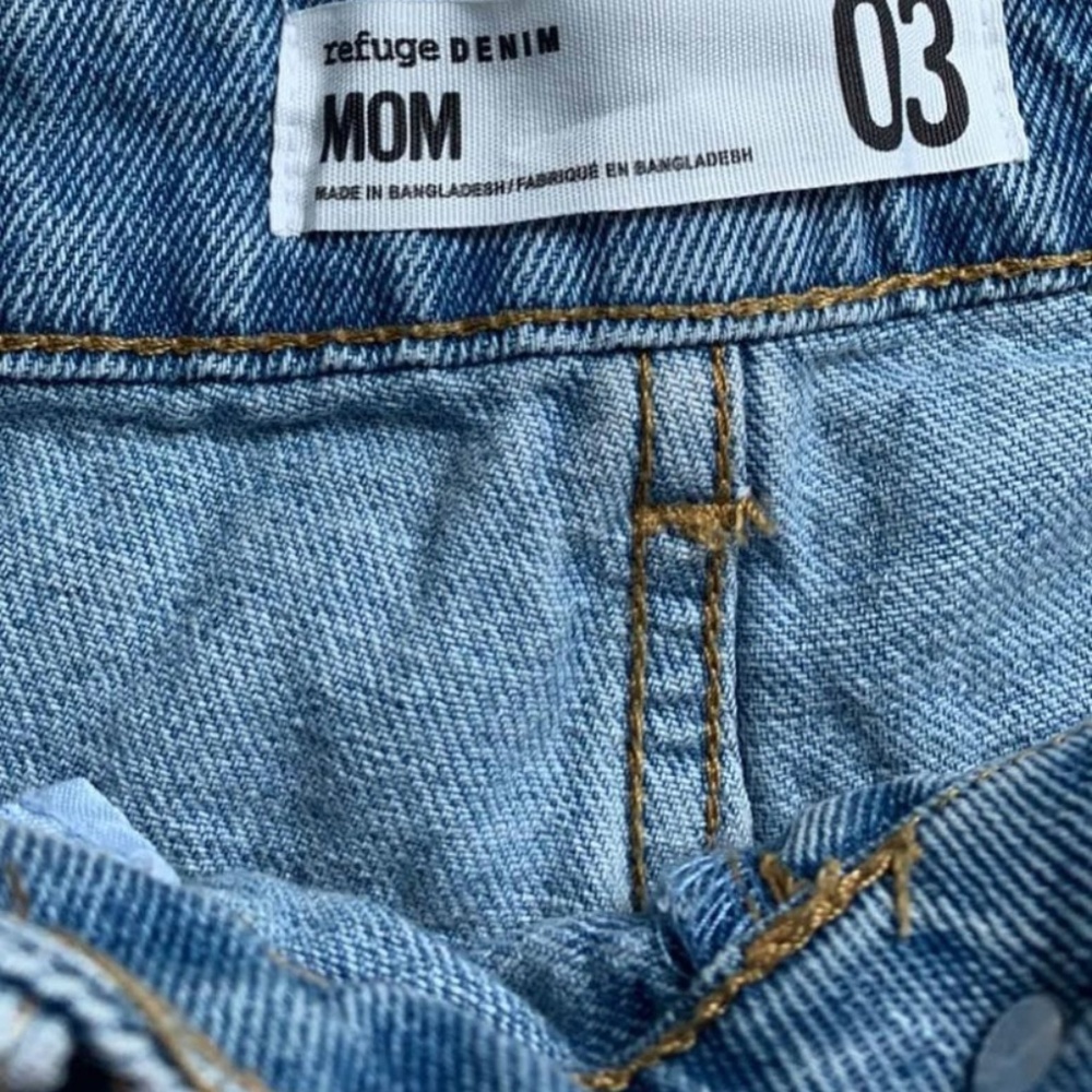 Jeans - Picture 3 of 3